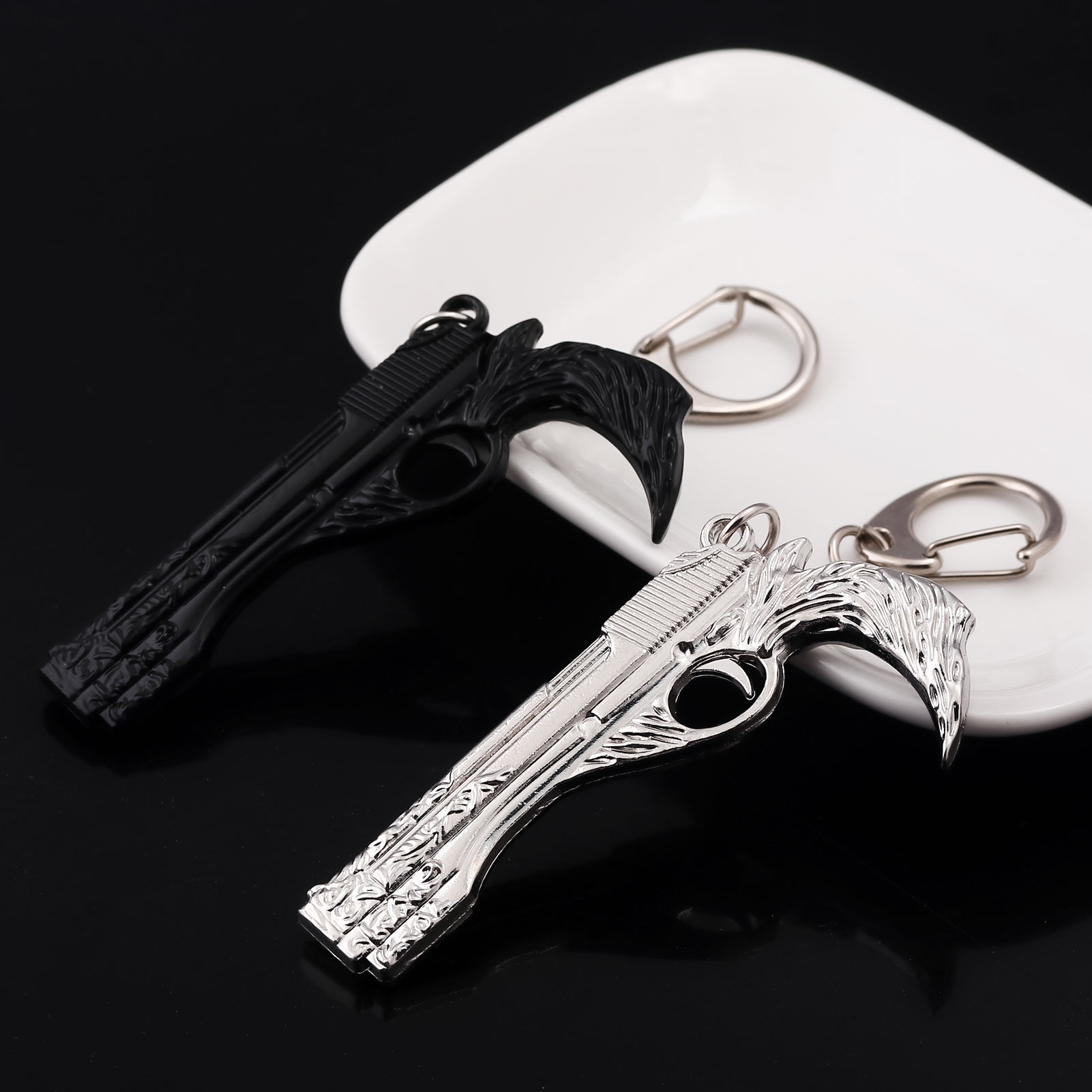 Gra DMC brelok Dante miecz pow – Retro Gaming Keychain recenzja i cena